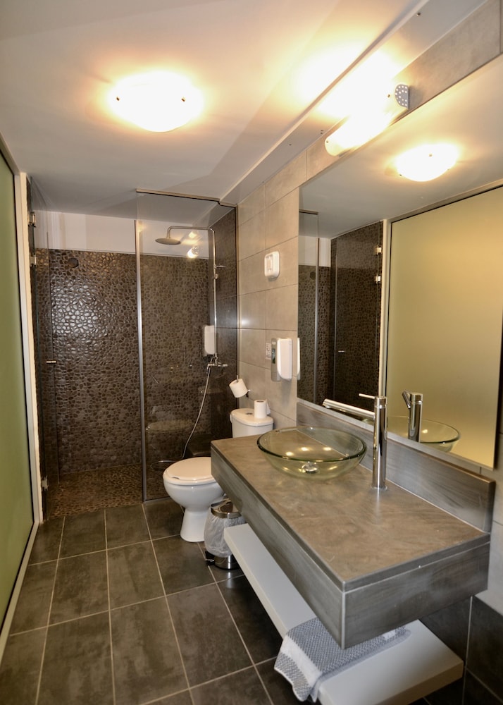 Paloma Blanca Hotel 53/55