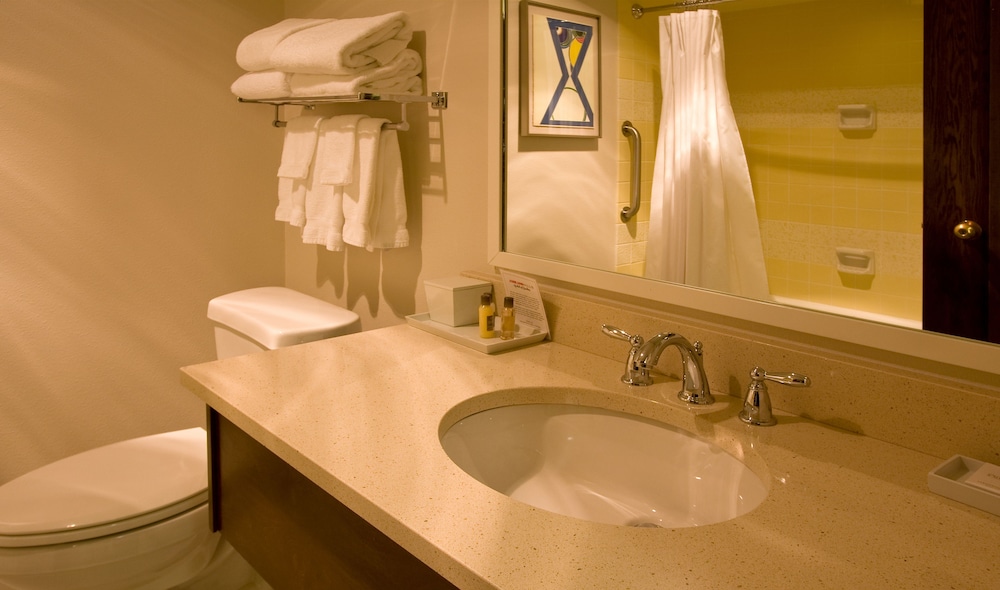 Ashland Hills Hotel Suites 21/51