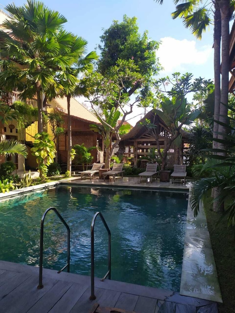 Mina Pelasa Hotel and Resto 12/61