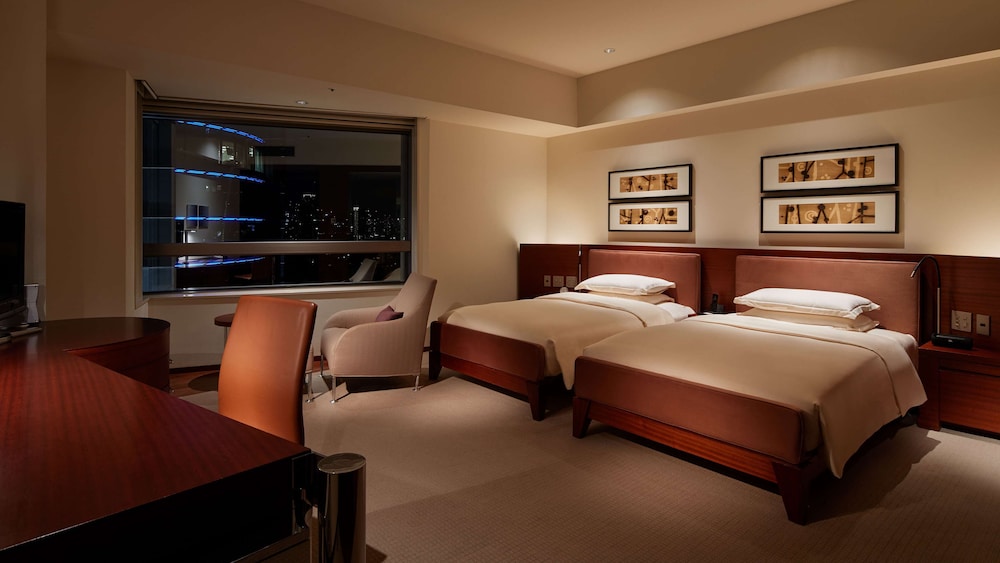 Grand Hyatt Tokyo 12/68