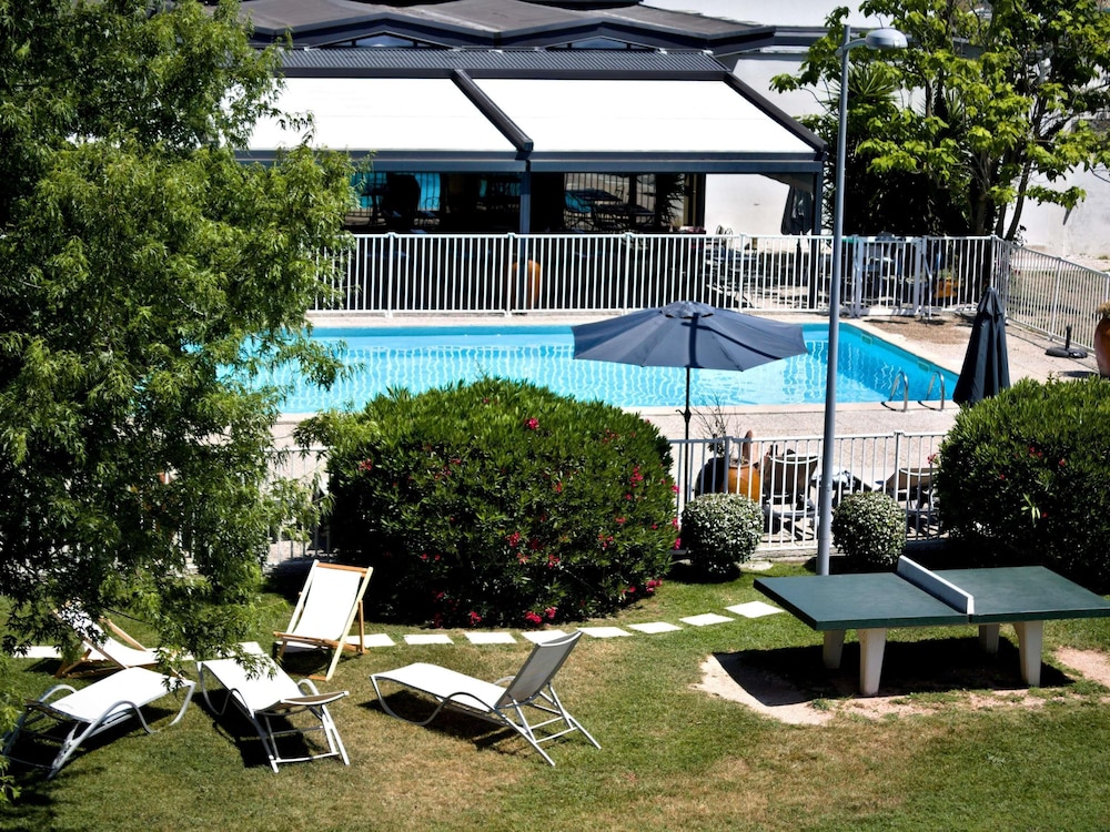 Ibis Styles Avignon Sud 59/64