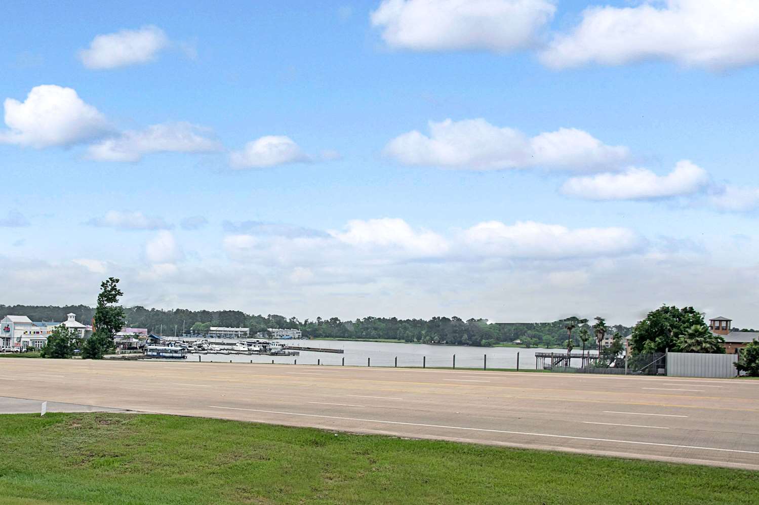 Quality Inn Montgomery - Lake Conroe 11/12