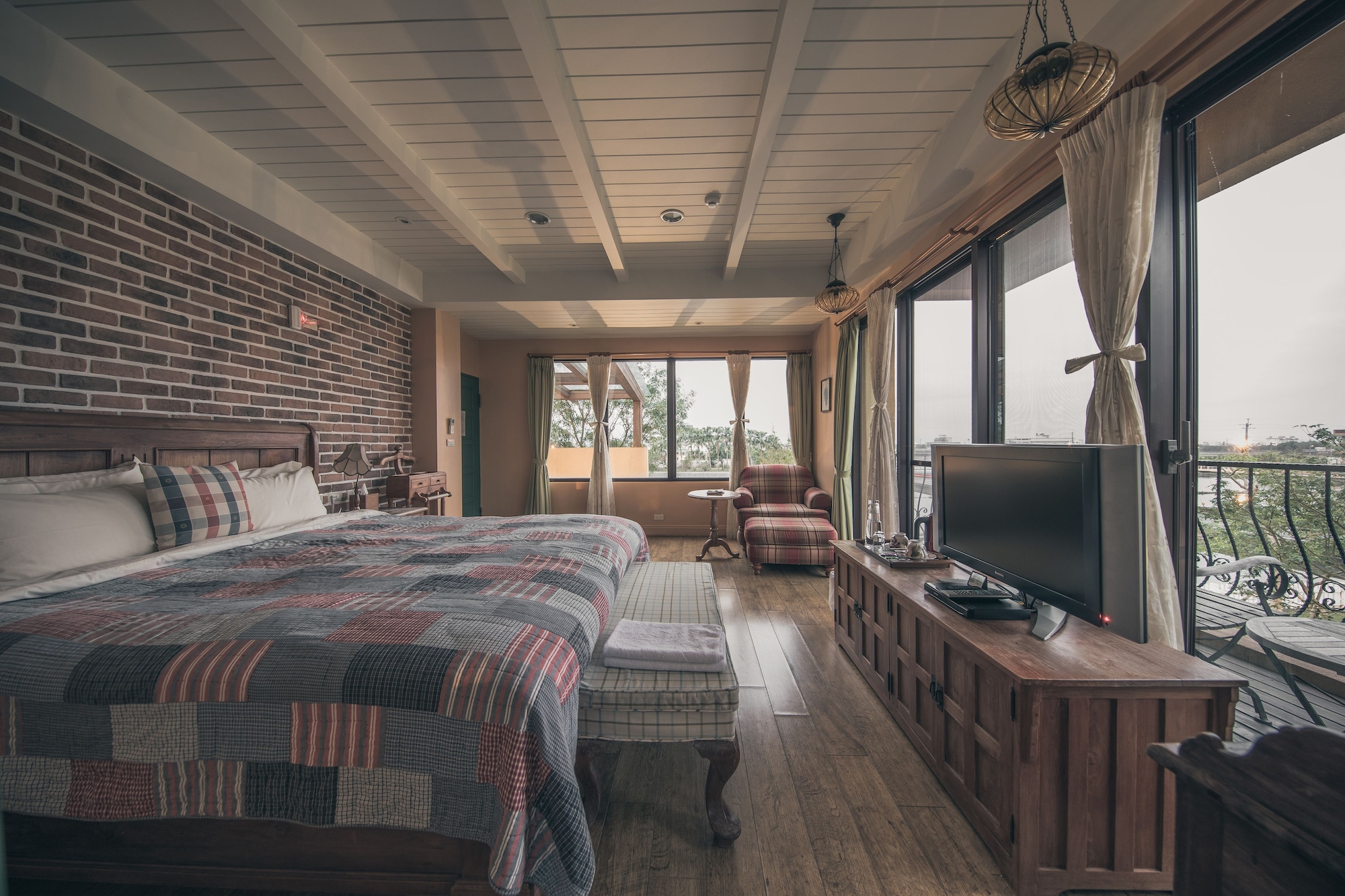 غرفة سوبيريور بسرير كينج