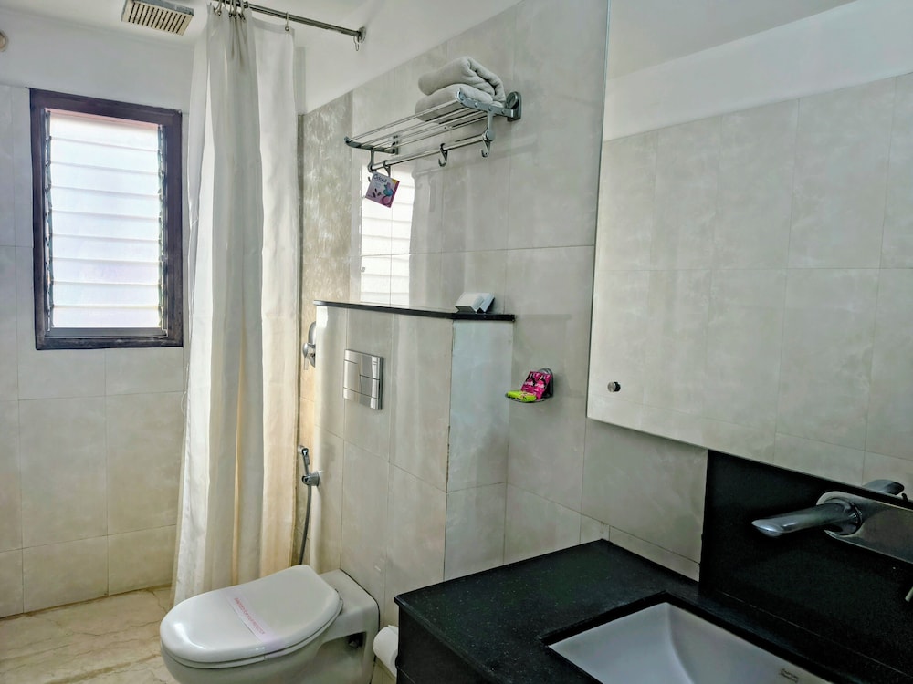 Rains Inn 47/48