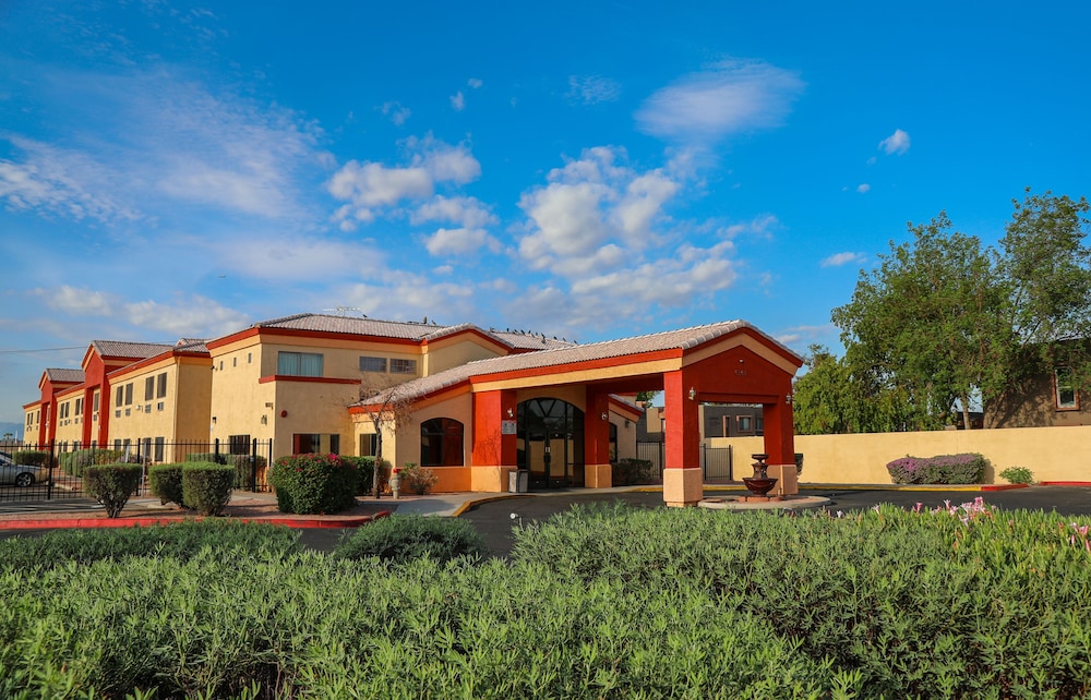 Budget Inn Phoenix 6/56