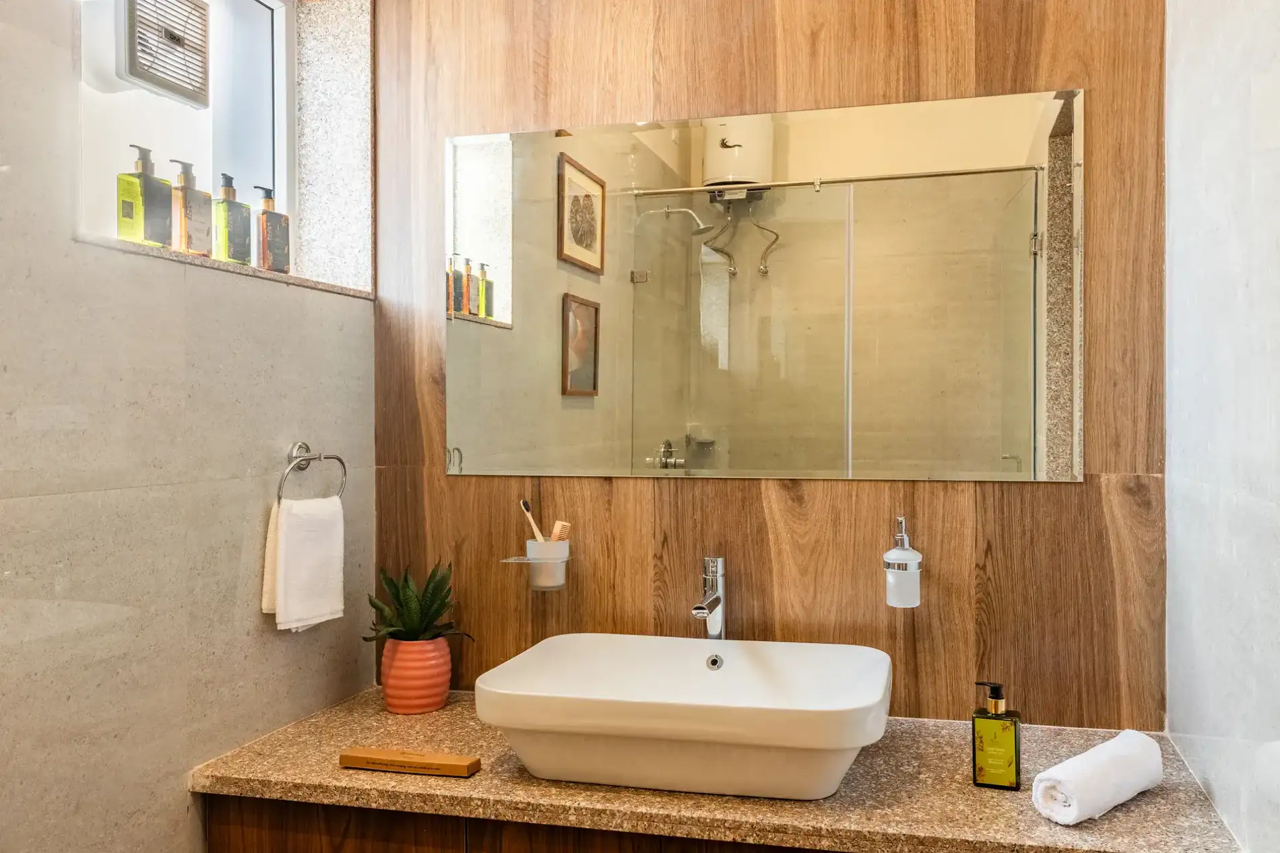 ELIVAAS Luxe 3 BHK with Swimming Pool Shourya Eden 20/21