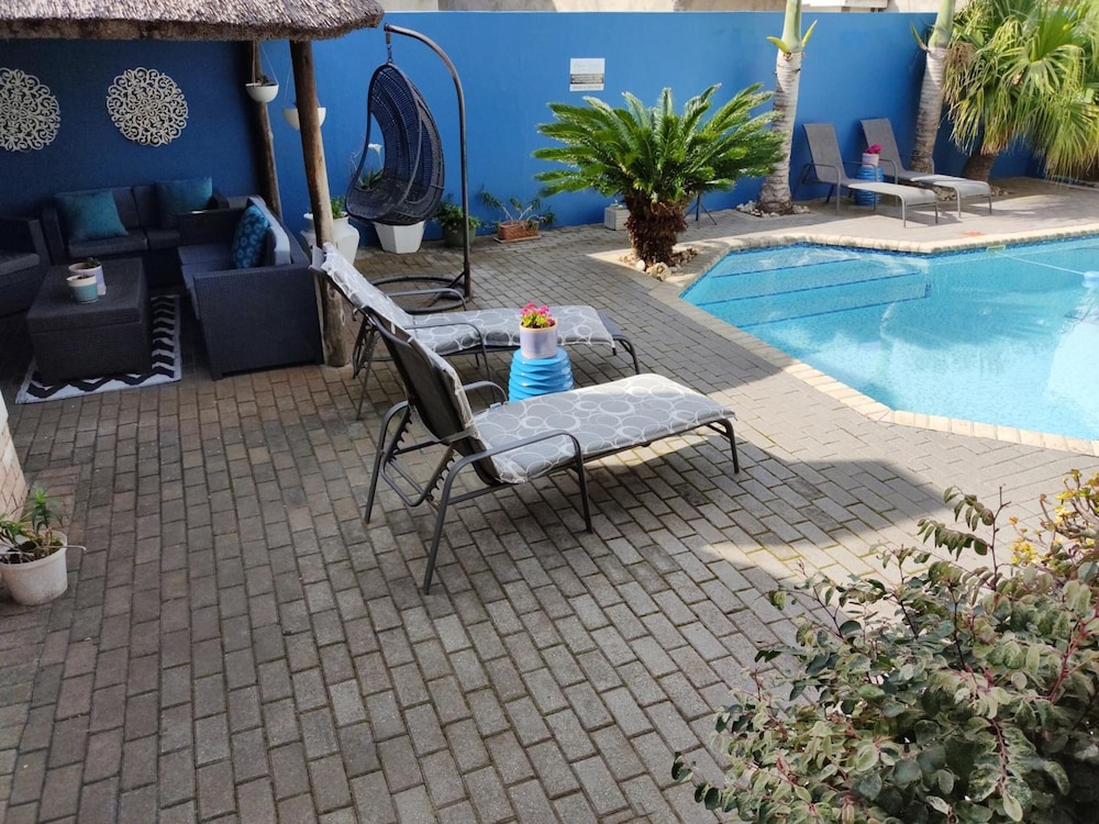 Palm Beach Guesthouse 66/71