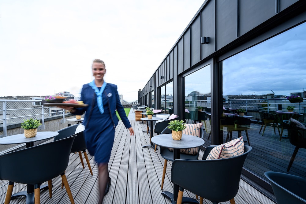 Premier Suites Plus Antwerp 55/62