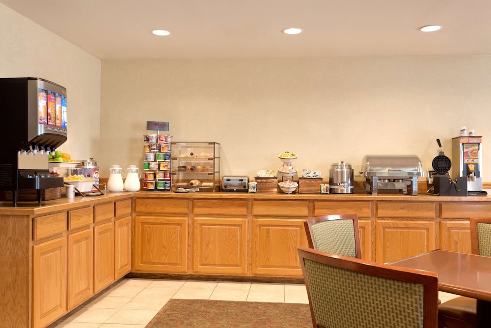 Country Inn And Suites By Carlson Nevada 17/19