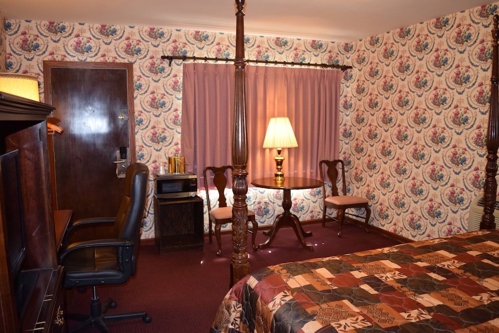 The Dalles House Motel 30/68