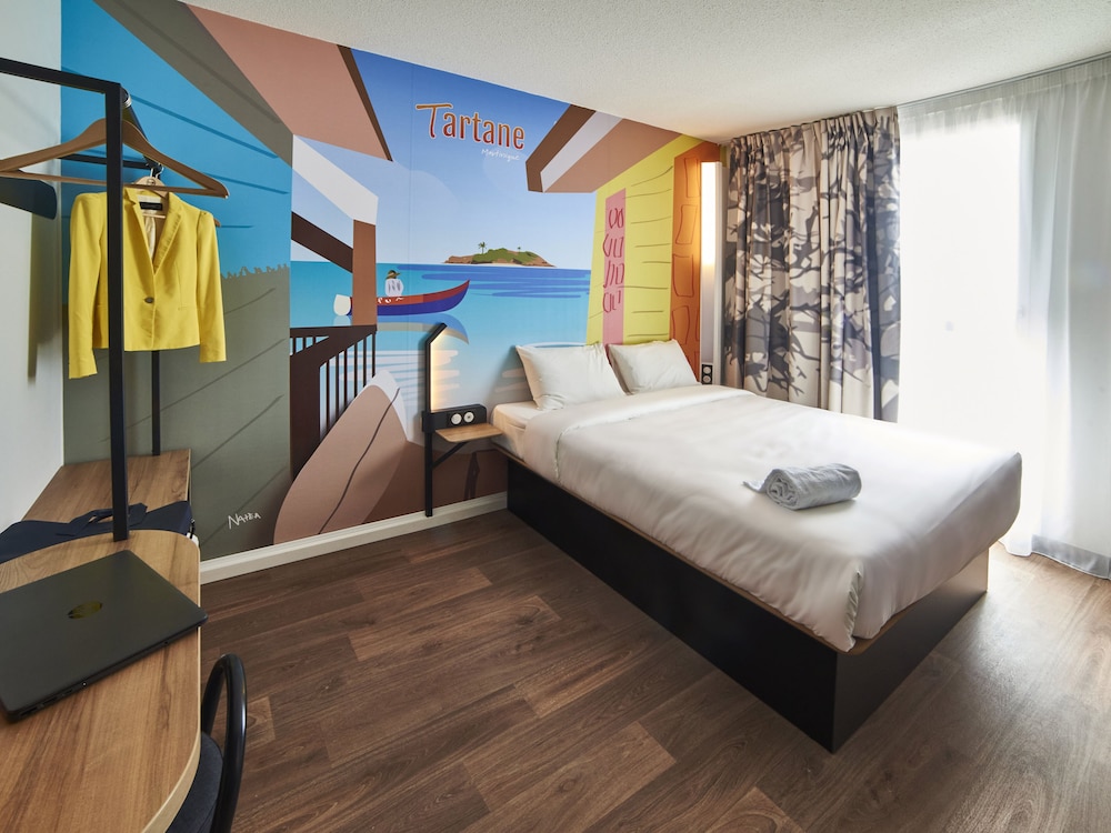 غرفة بسرير مزدوج، B&B HOTEL Fort de France 3/10
