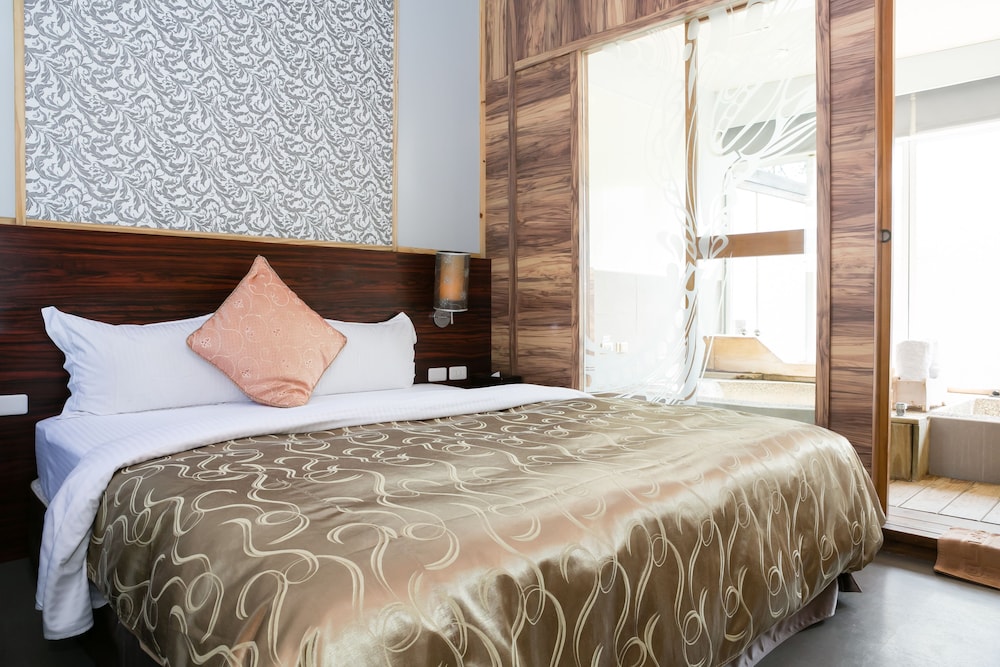 Grand Orchid Villa Resort 7/50