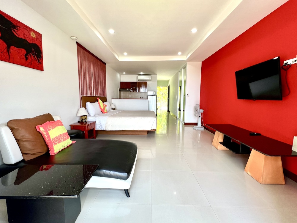 Mountain Sea View Luxury Apartments 50/72