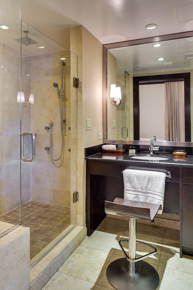 SBV Luxury Ocean Hotel Suites 5/42