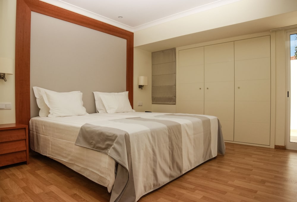 Lagoa Apartment Hotel 11/52