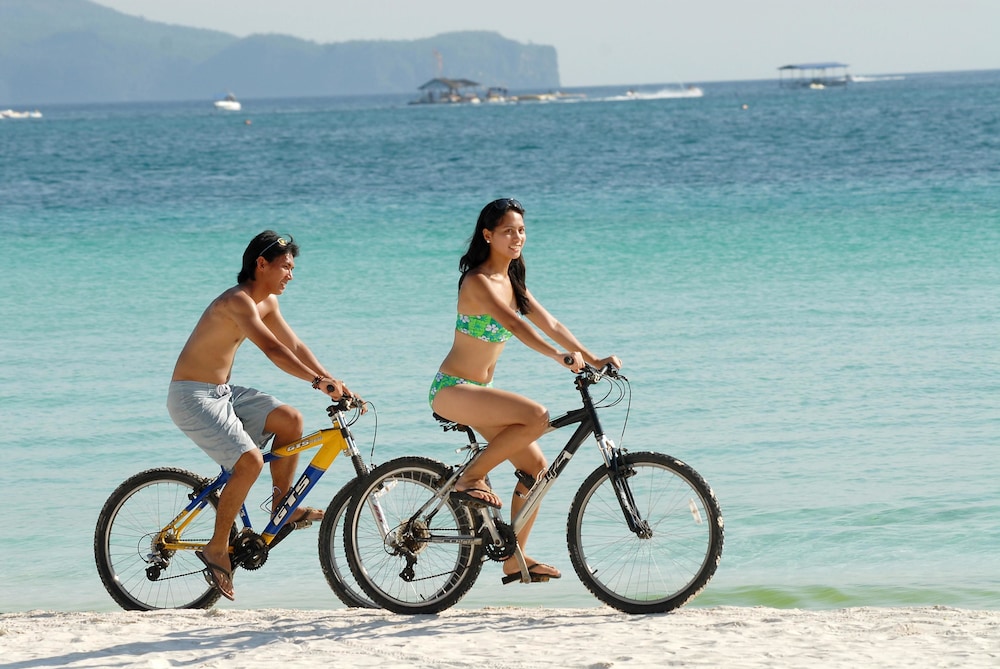 FRIDAYS BORACAY RESORT 41/50