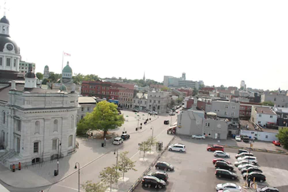 Confederation Place Hotel 54/68