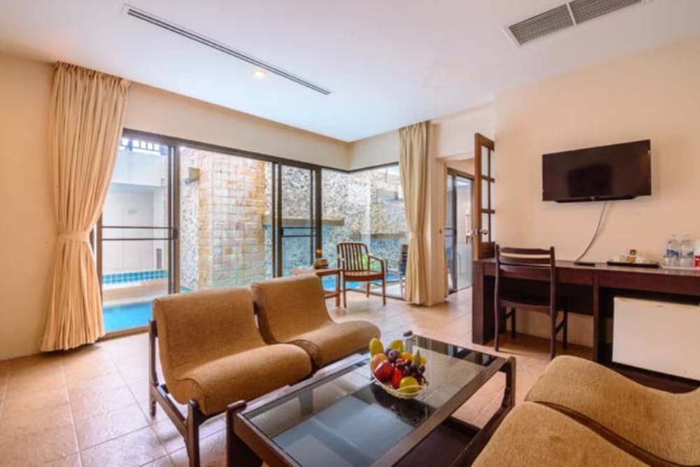 Patong Lodge Hotel 37/59