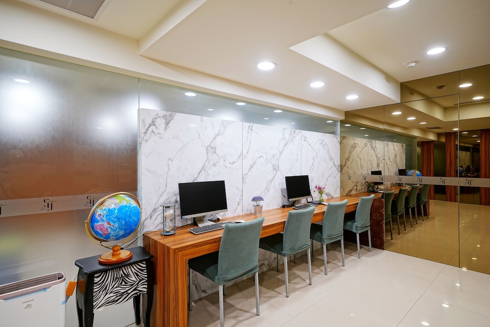 Sayo Hotel 44/50