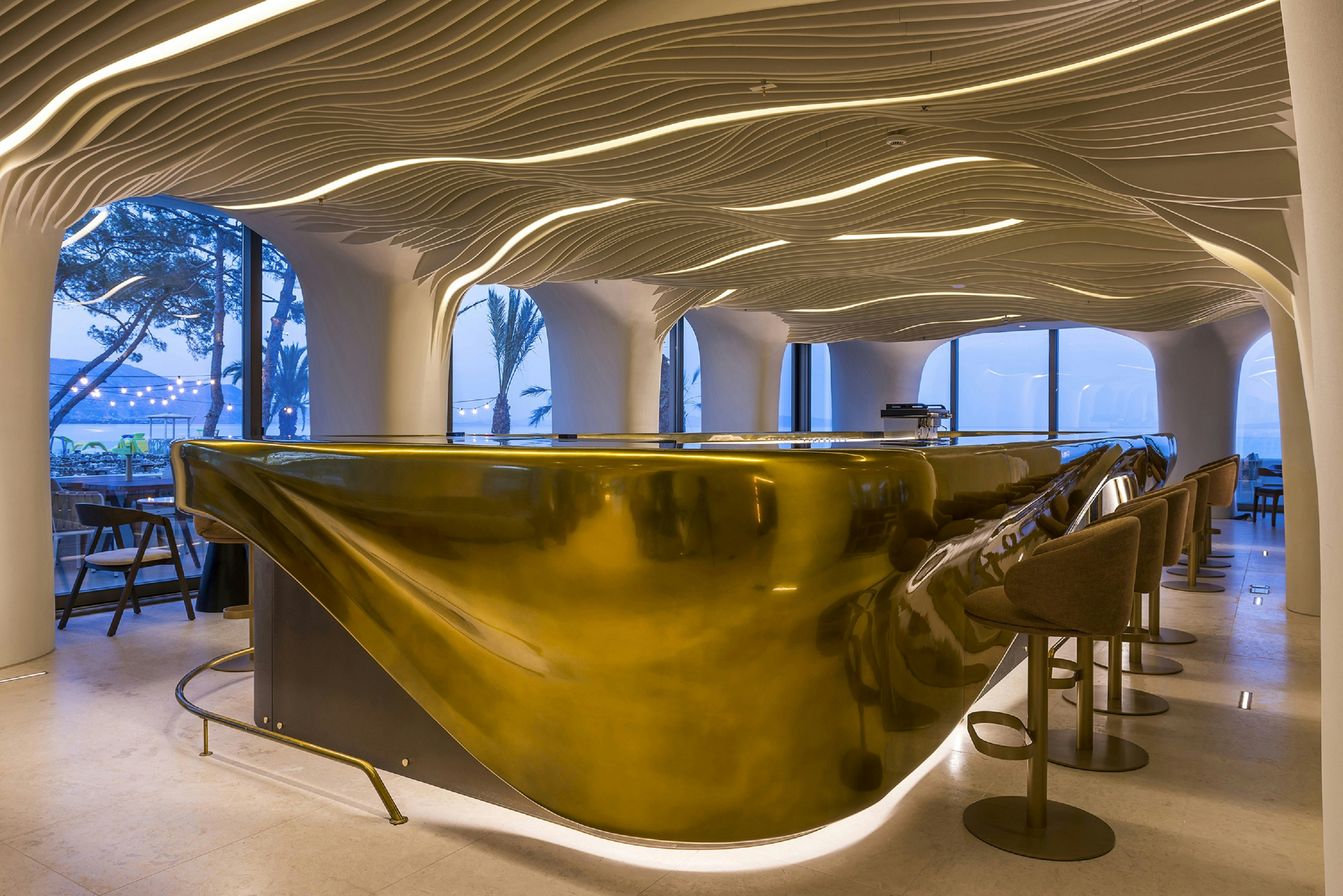 Isla Brown Corinthia Resort & Spa, Curio Collection by Hilton 17/65