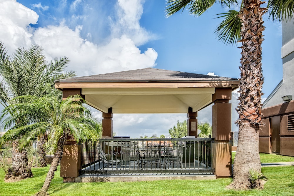 Candlewood Suites Galveston 5/53