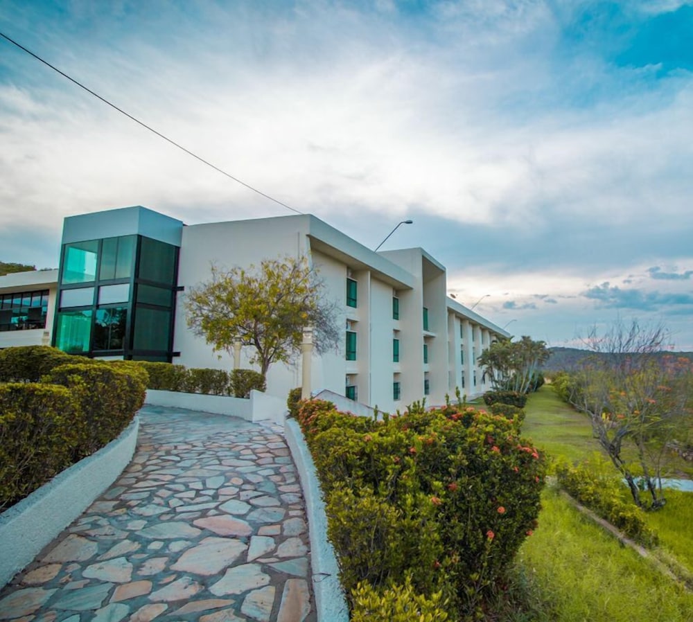 Xingo Parque Hotel 4/60