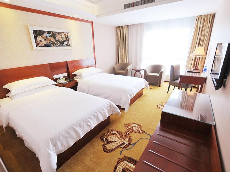 Vienna Hotel (Nantong Tongzhou Bus Station) 16/26