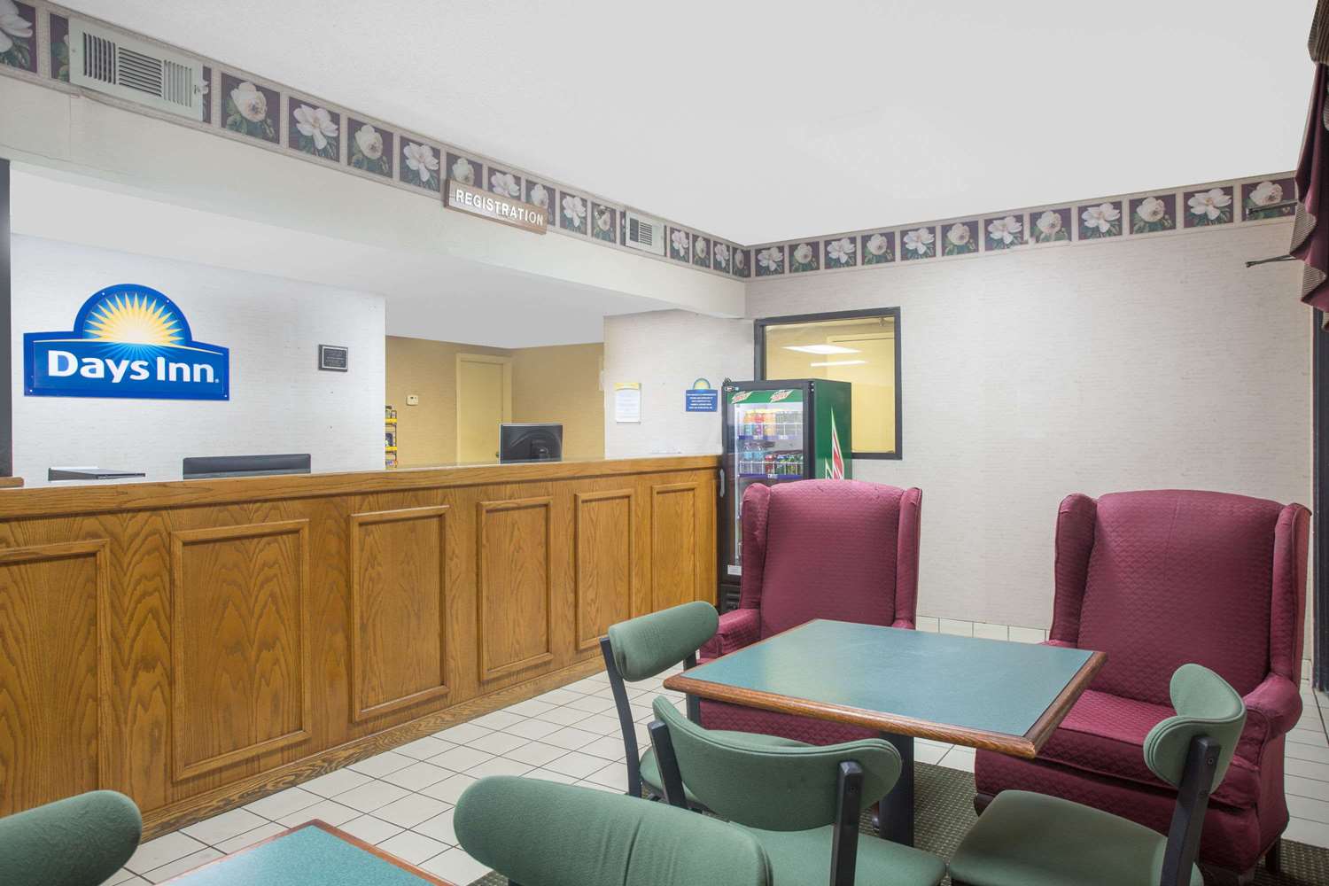 Days Inn by Wyndham Dublin GA 2/6