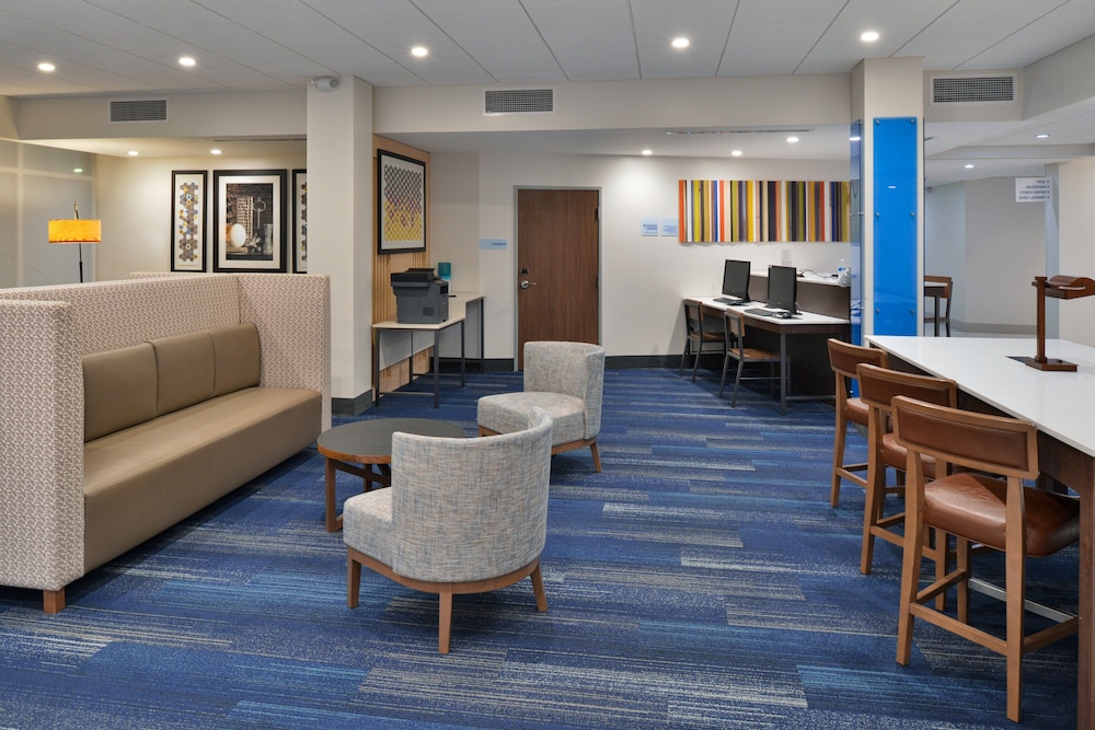 HOLIDAY INN EXPRESS ORLANDO SOUTH PARK 43/61
