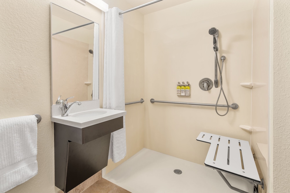 Candlewood Suites Destin Sandestin Area 31/62