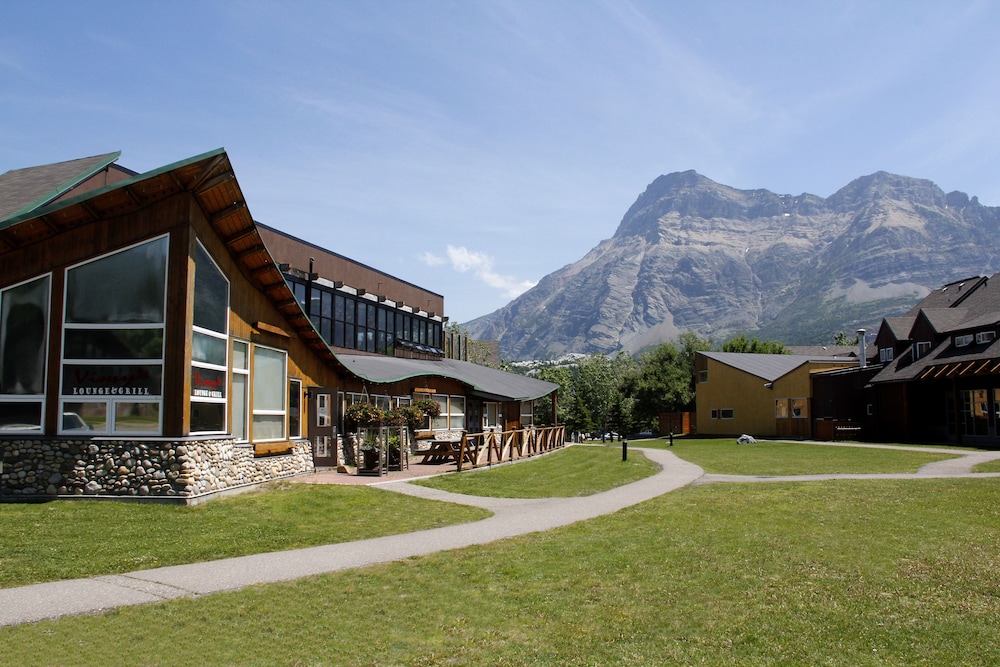 Waterton Lakes Lodge Resort 44/50