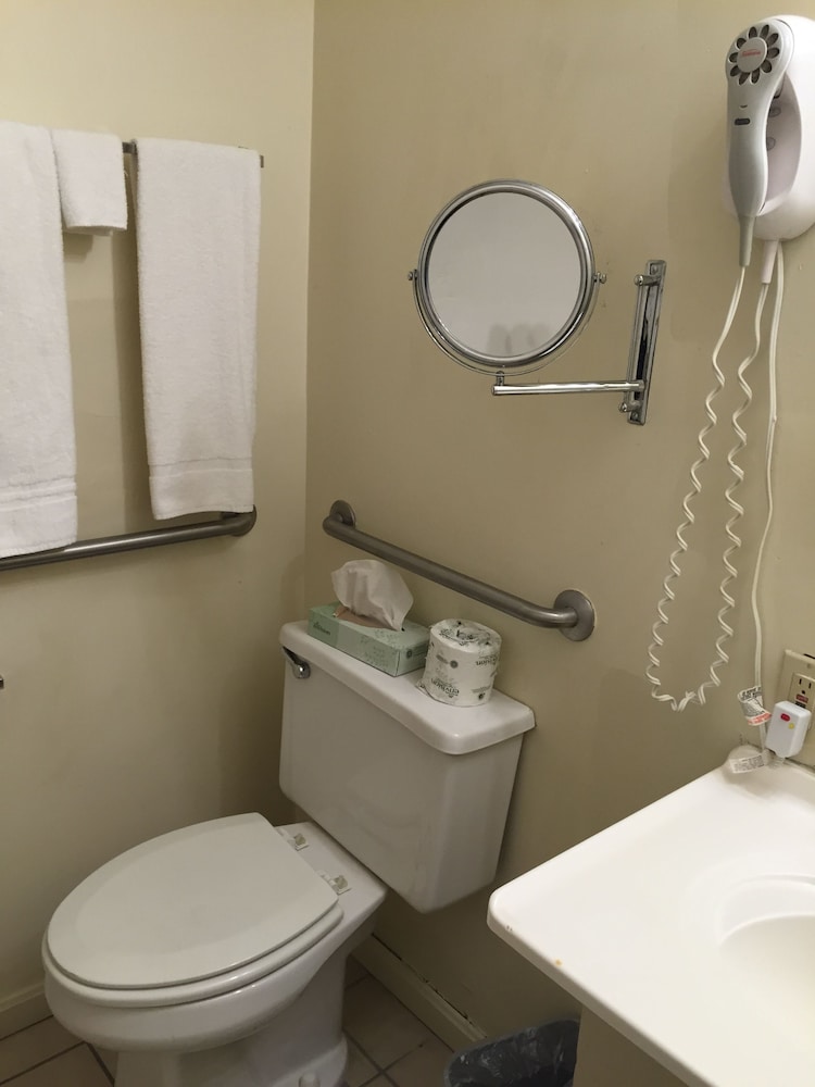 Wildwood Inn Tropical Dome & Theme Suites 69/74