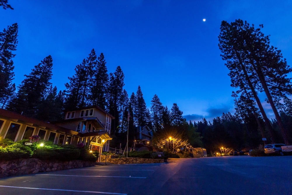 Mountain Retreat Resort 46/51
