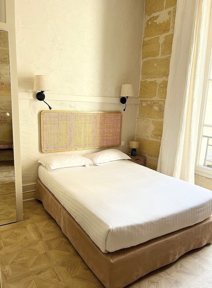 CLASSIC, DOUBLE BED