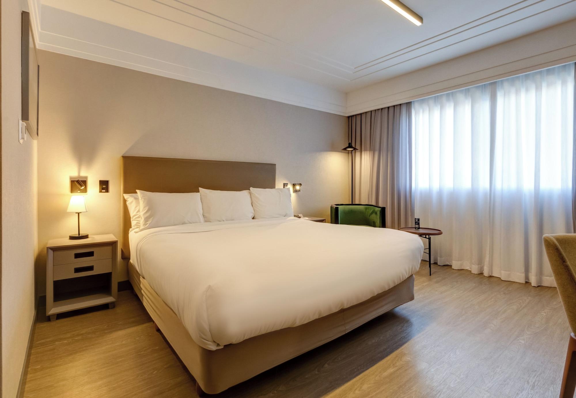 غرفة تنفيذية، Radisson Hotel Alphaville 2/4