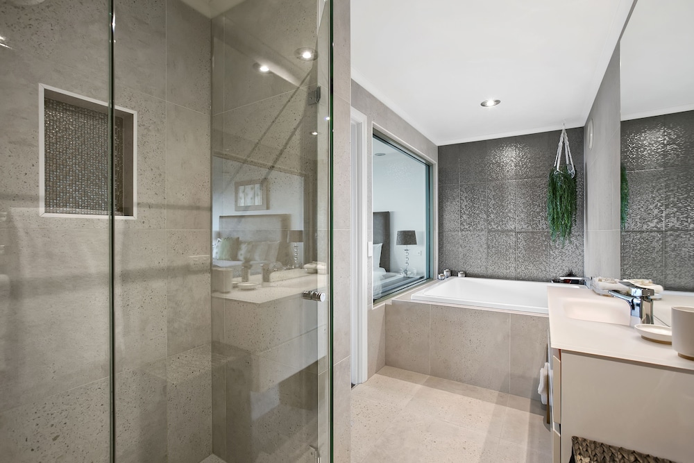 Arthurs Superb Views Luxury Retreat 42/43