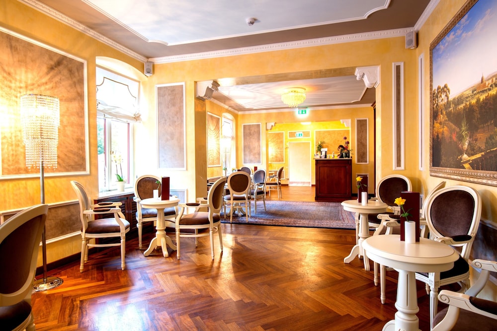 Hotel Am Luisenplatz 54/71