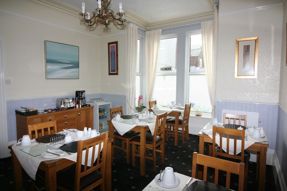 The Tennyson 20/30