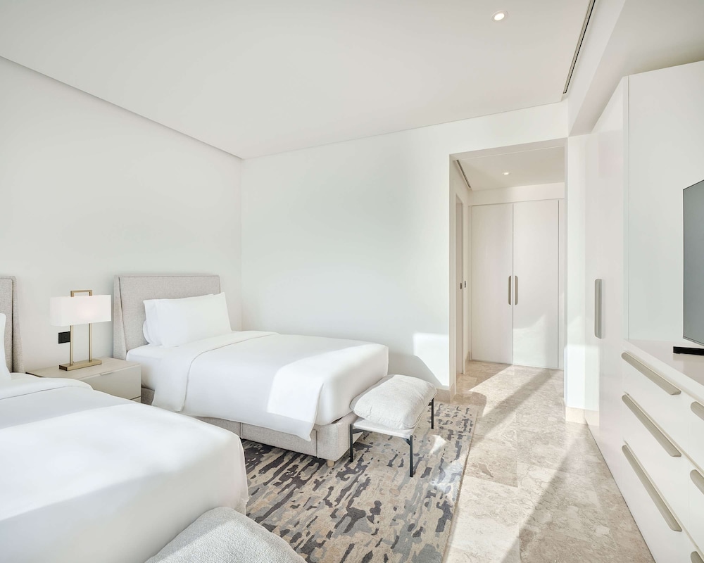 Grand Hyatt Kuwait Residences 11/44