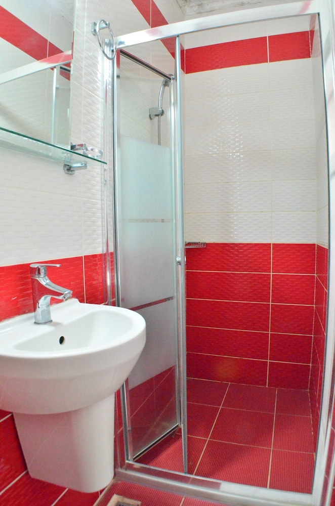 Sirkeci Emek Hotel 17/64