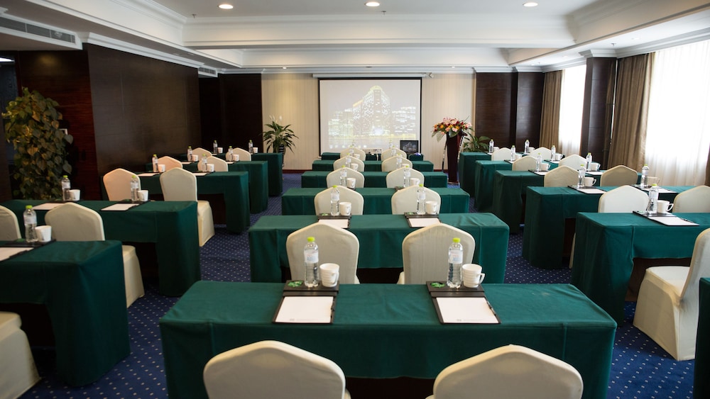 Qingdao Enrichee Gloria Plaza Hotel 28/29