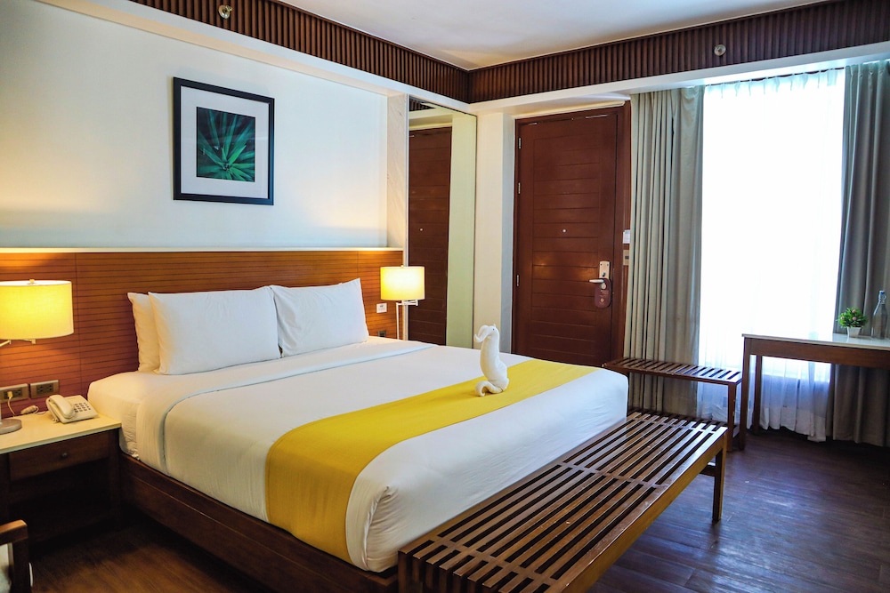 Mandarin White Sand Boracay 19/50