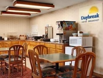 Days Inn by Wyndham Paintsville 20/22