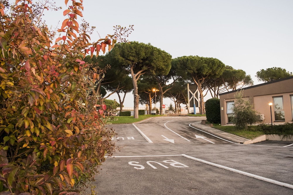 Hotel Roma Sud 37/50