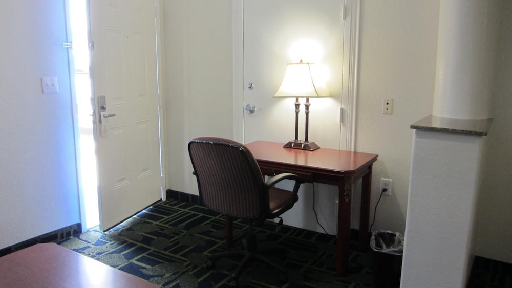 Regency Inn 13/30