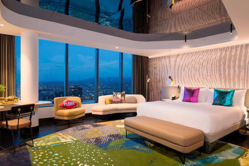 1 Bedroom, Penthouse Suite, Penthouse, King Bed, River View, Top Floor