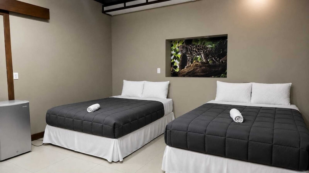 Kartagus Hotel Boutique 23/76