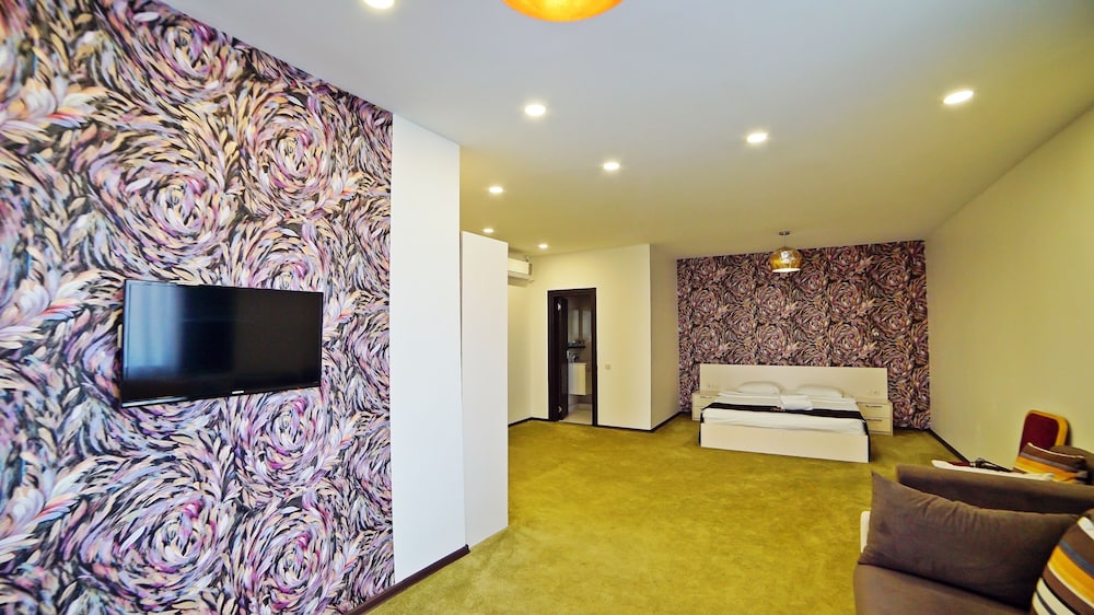 Mardi Plaza Hotel 34/50