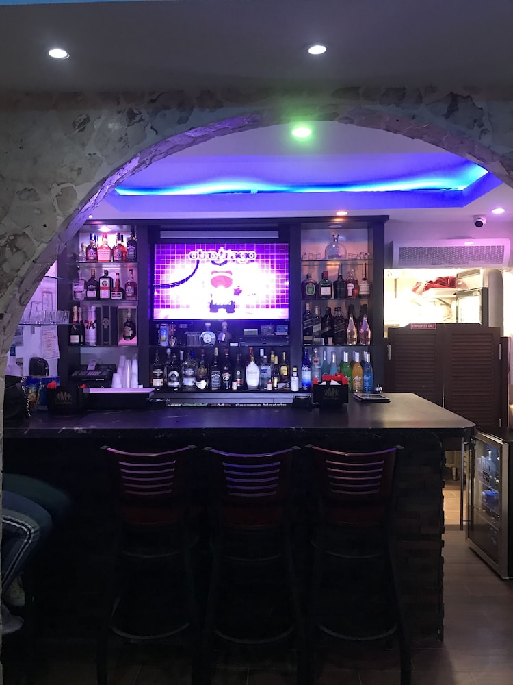 Starz Hotel 16/19