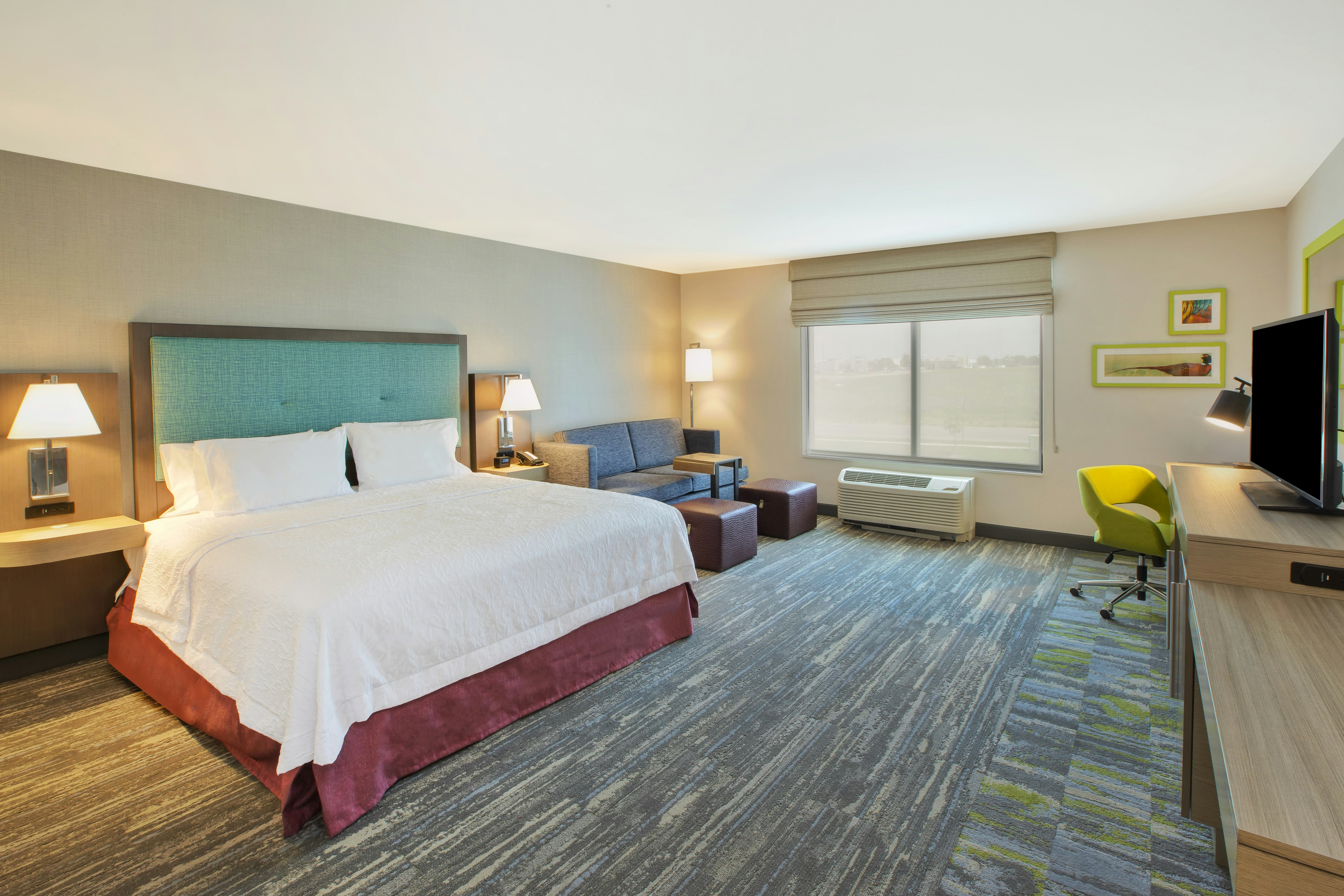 ROOM, KING BED, SOFA, ACCESSIBLE